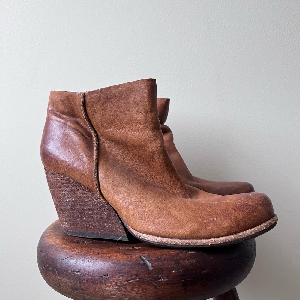 Kirk-Ease Leather Ankle Boots
